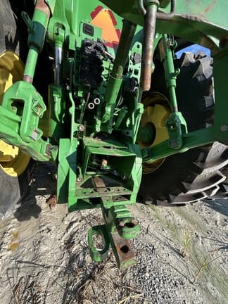 Image of John Deere 8420 equipment image 3