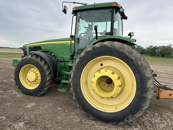 Image of John Deere 8420 equipment image 3