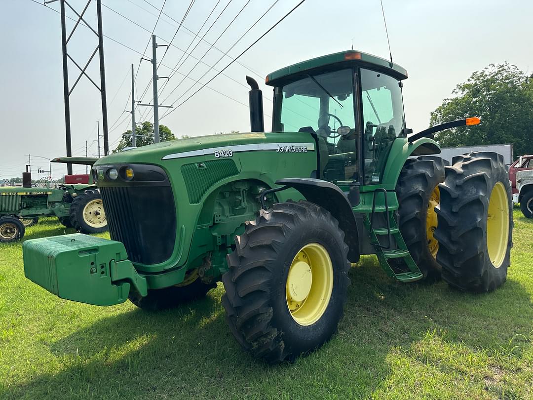 Image of John Deere 8420 Primary image