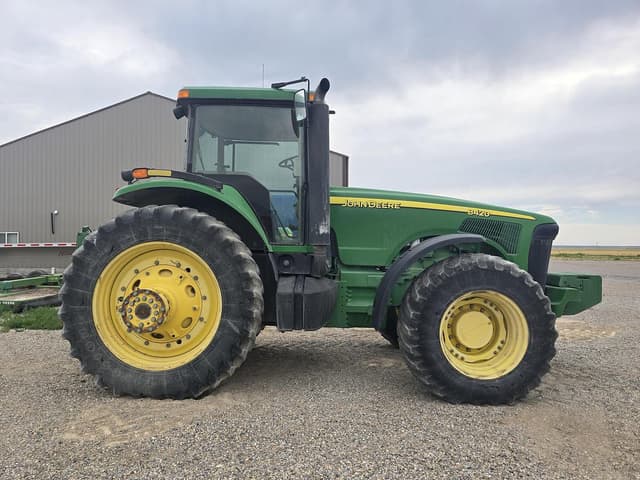 Image of John Deere 8420 equipment image 4