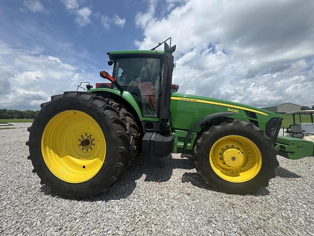 Image of John Deere 8430 equipment image 4