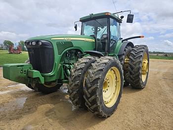 2005 John Deere 8520 Equipment Image0