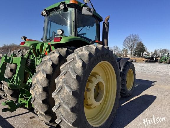 Image of John Deere 8520 equipment image 3