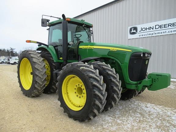 Image of John Deere 8520 equipment image 4