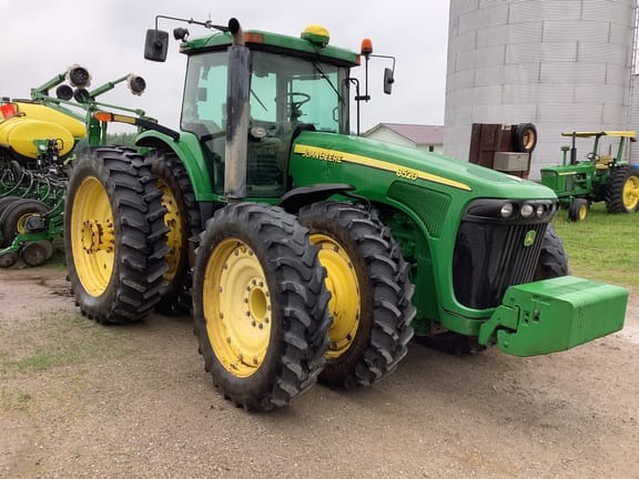 Main image John Deere 8520