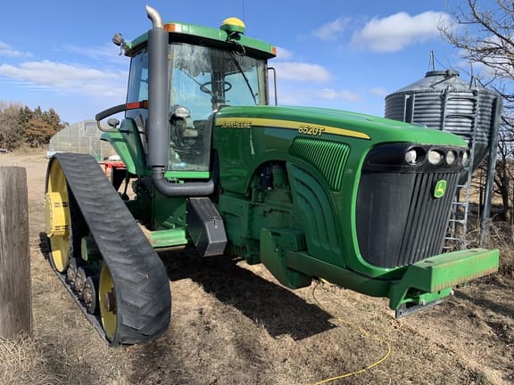 2005 John Deere 8520T Equipment Image0