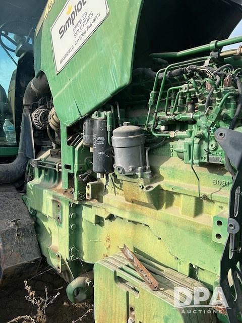 Image of John Deere 8520T equipment image 1