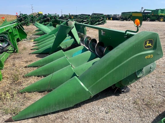 Main image John Deere 893