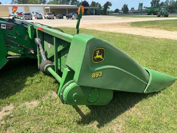2005 John Deere 893 Equipment Image0