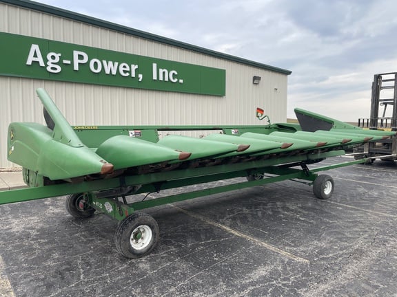 2005 John Deere 893 Equipment Image0