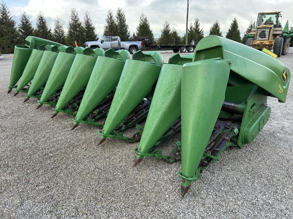 2005 John Deere 893 Equipment Image0