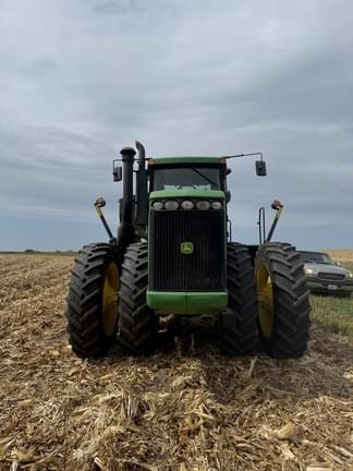 Image of John Deere 9220 equipment image 2