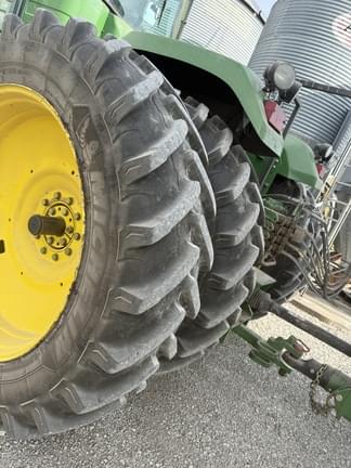 Image of John Deere 9220 equipment image 3