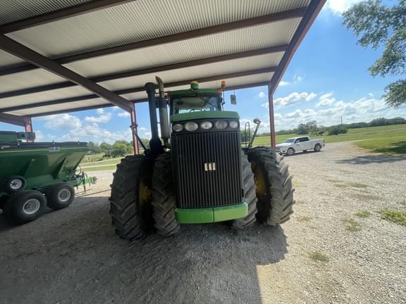 Image of John Deere 9220 equipment image 1