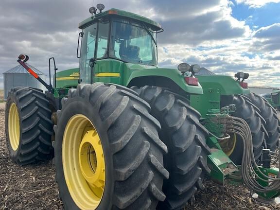 Image of John Deere 9220 equipment image 4