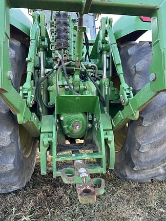 Image of John Deere 9220 equipment image 3