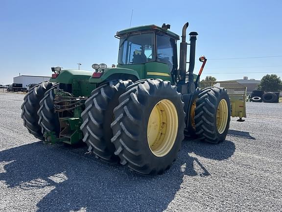 Image of John Deere 9220 equipment image 4