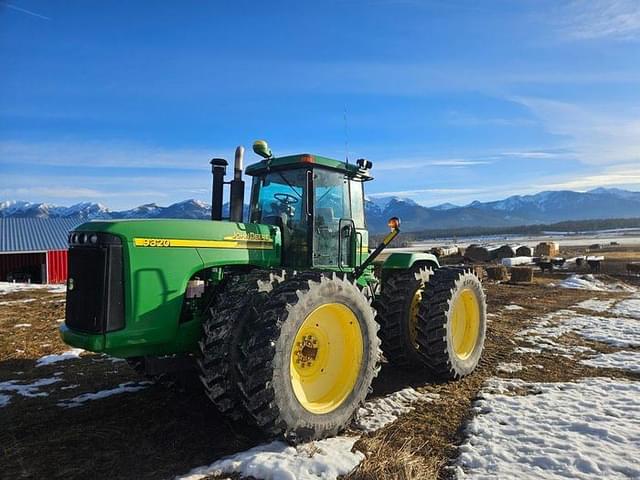 Image of John Deere 9320 equipment image 1