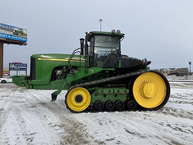 Image of John Deere 9320T equipment image 3