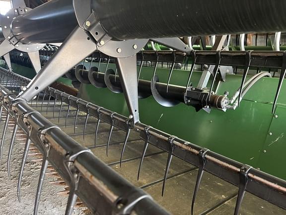 Image of John Deere 936D equipment image 2