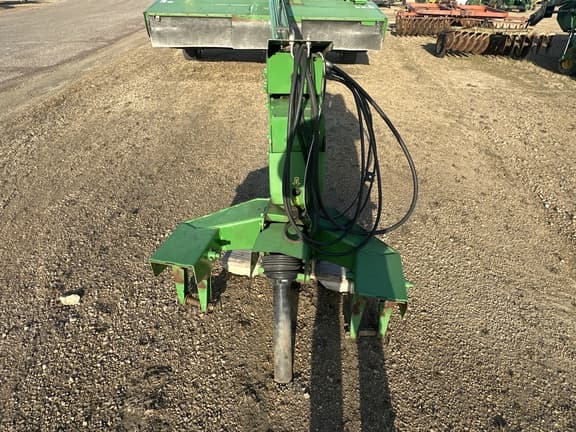 Image of John Deere 946 equipment image 4