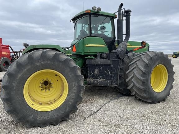 Image of John Deere 9520 equipment image 3