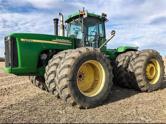 Image of John Deere 9520 Primary Image