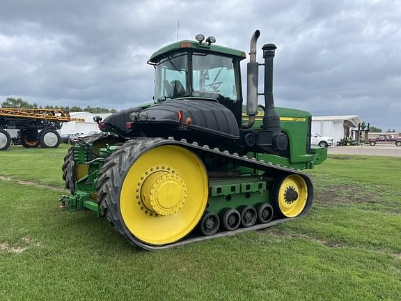 Image of John Deere 9520T equipment image 2