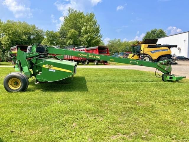 Image of John Deere 956 equipment image 2