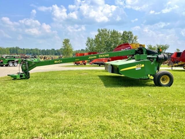 Image of John Deere 956 equipment image 3