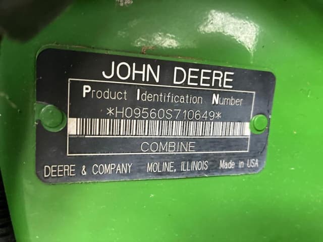 Image of John Deere 9560 equipment image 1