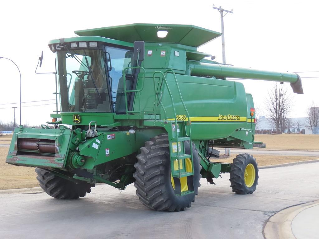 Image of John Deere 9560 Primary image