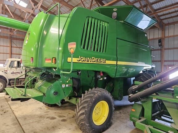 Image of John Deere 9560 STS equipment image 2
