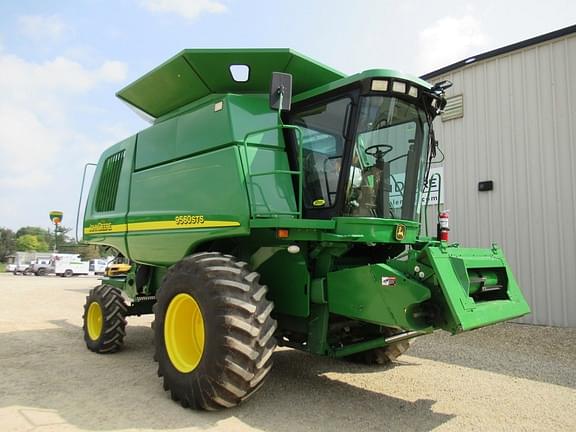 Image of John Deere 9560 STS equipment image 4