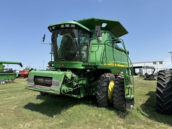 Image of John Deere 9560 STS equipment image 2