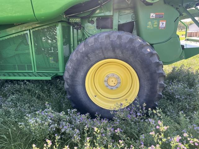 Image of John Deere 9560 STS equipment image 4