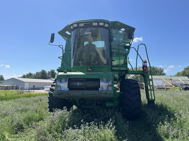 Image of John Deere 9560 STS equipment image 2