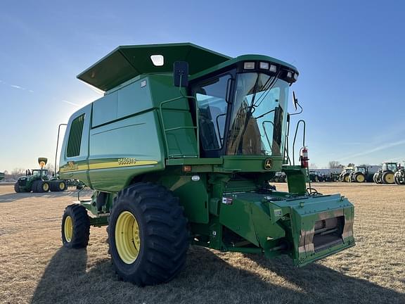 Image of John Deere 9560 STS equipment image 1