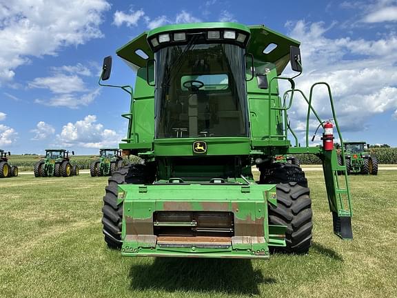 Image of John Deere 9560 STS equipment image 1