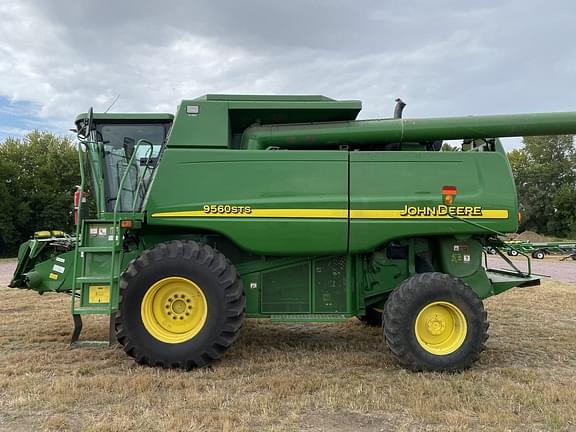 Image of John Deere 9560 STS equipment image 1