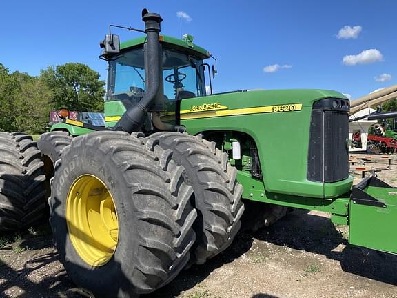 Image of John Deere 9620 equipment image 1