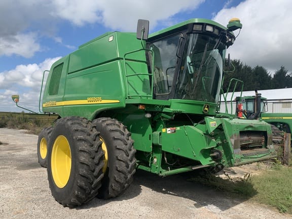 2005 John Deere 9660 STS Equipment Image0
