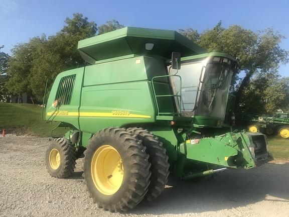 2005 John Deere 9660 STS Equipment Image0