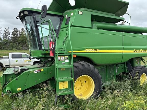 Image of John Deere 9660 STS equipment image 4