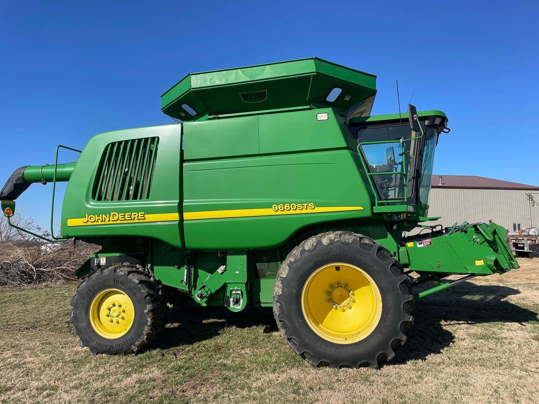 Image of John Deere 9660 STS Primary image