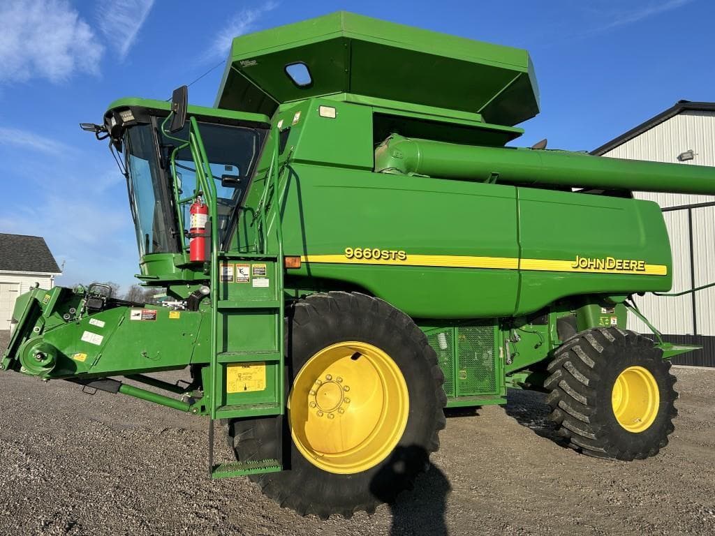 Image of John Deere 9660 STS Primary image