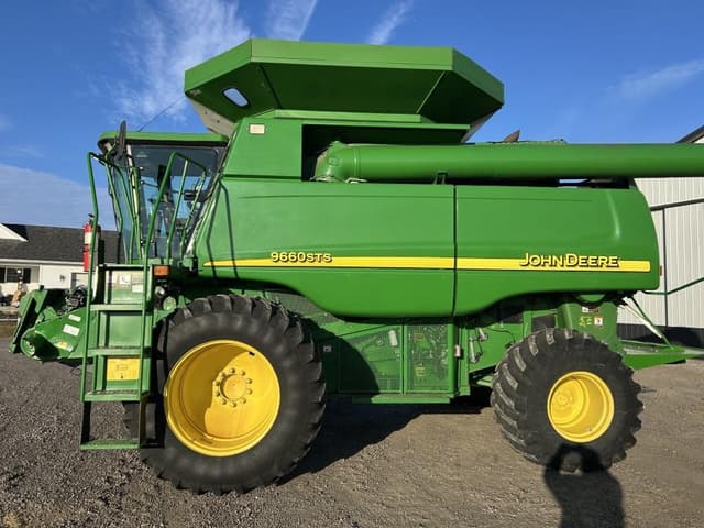 Image of John Deere 9660 STS equipment image 2