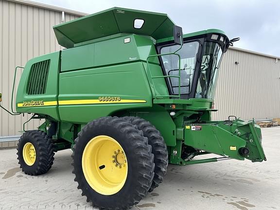 Image of John Deere 9660 STS equipment image 4