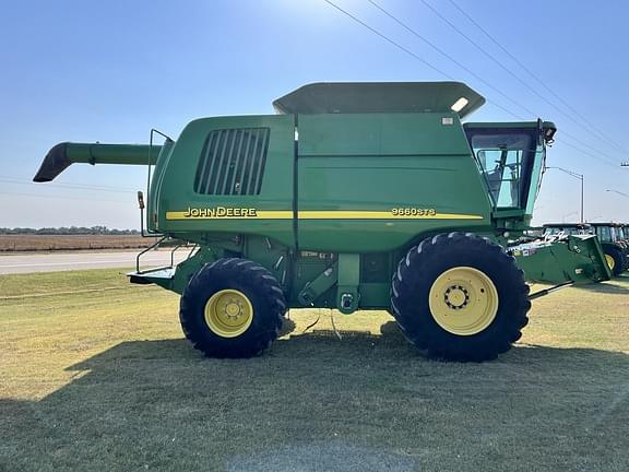 Image of John Deere 9660 STS equipment image 3