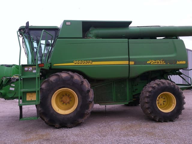 Image of John Deere 9660 STS equipment image 2